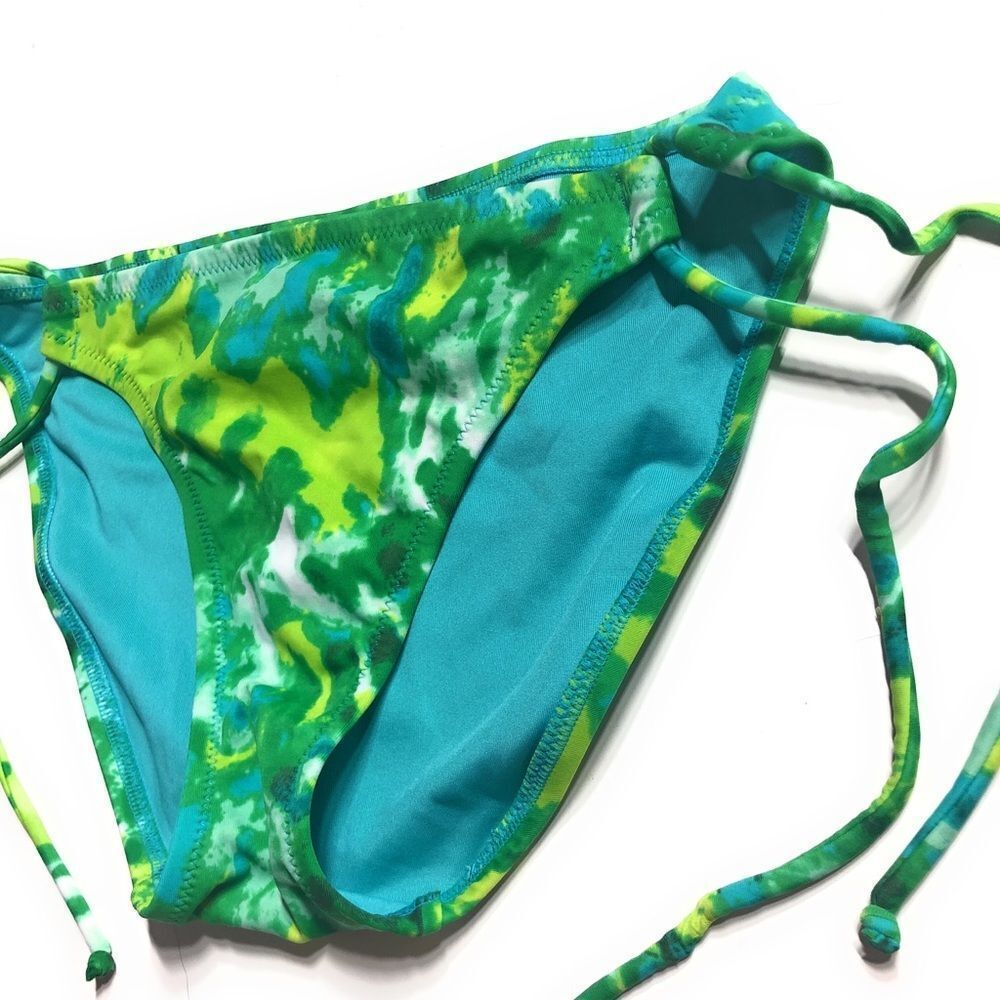 Victoria’s Secret Bikini Bottom - Picture 2 of 5